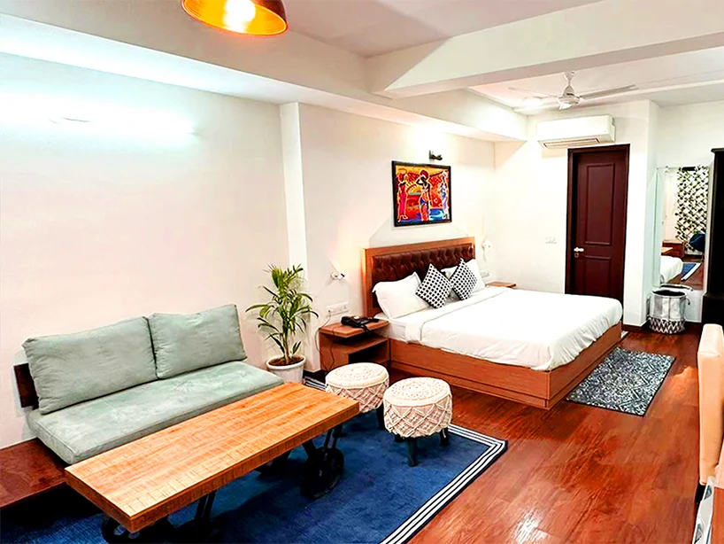 deluxe rehab room